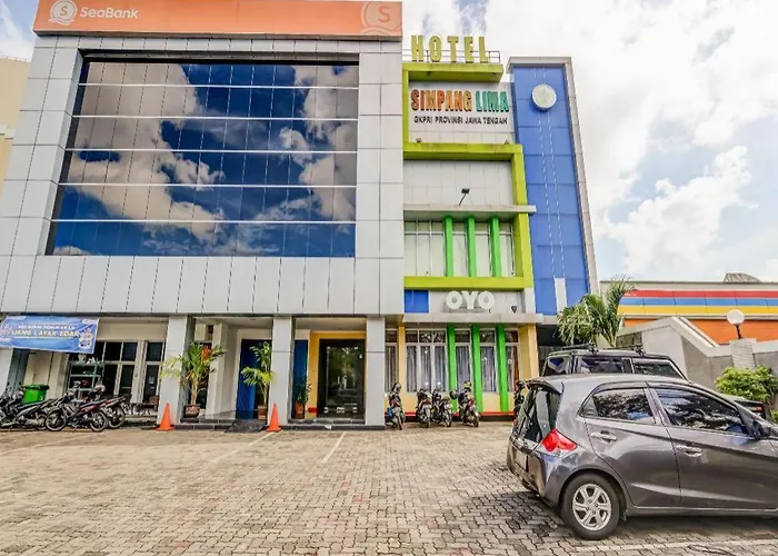 OYO 91036 Hotel Simpang Lima Gkpri Semarang
